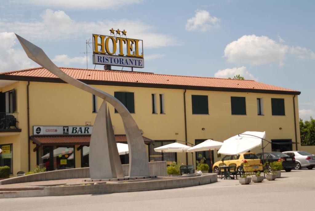 Hotel Gran Delta Rosolina Buitenkant foto