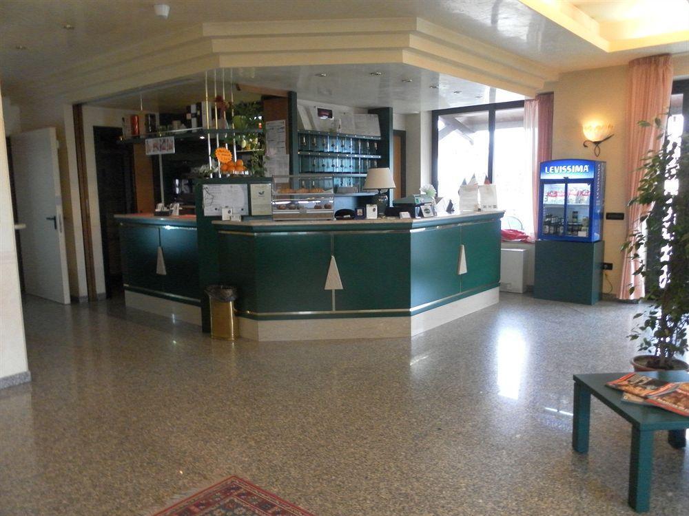 Hotel Gran Delta Rosolina Buitenkant foto