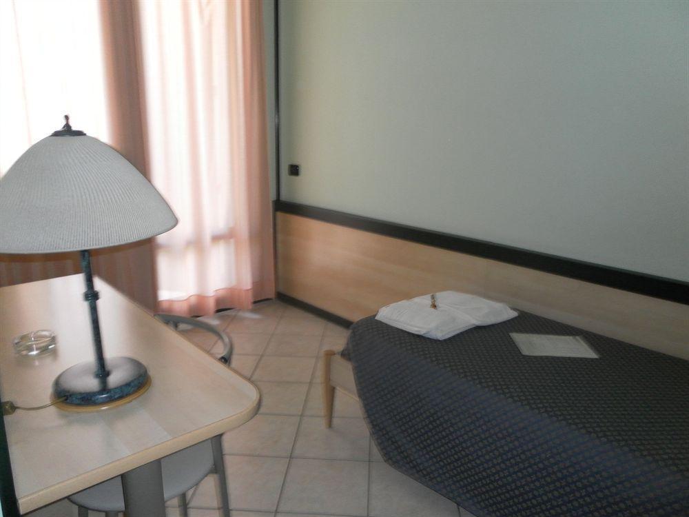 Hotel Gran Delta Rosolina Buitenkant foto