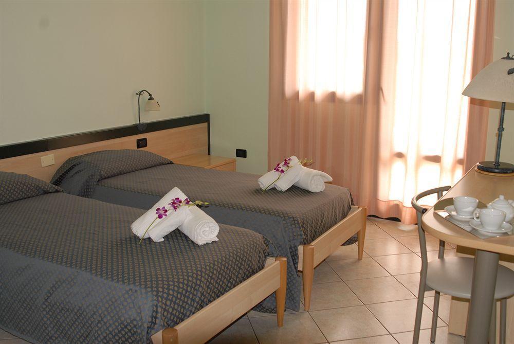 Hotel Gran Delta Rosolina Buitenkant foto