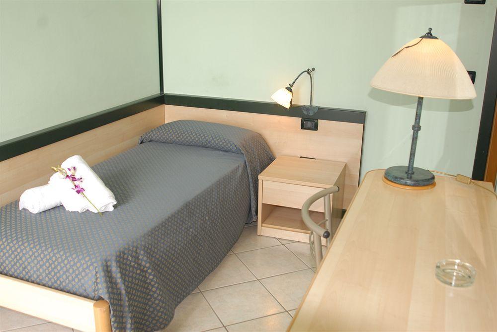 Hotel Gran Delta Rosolina Buitenkant foto