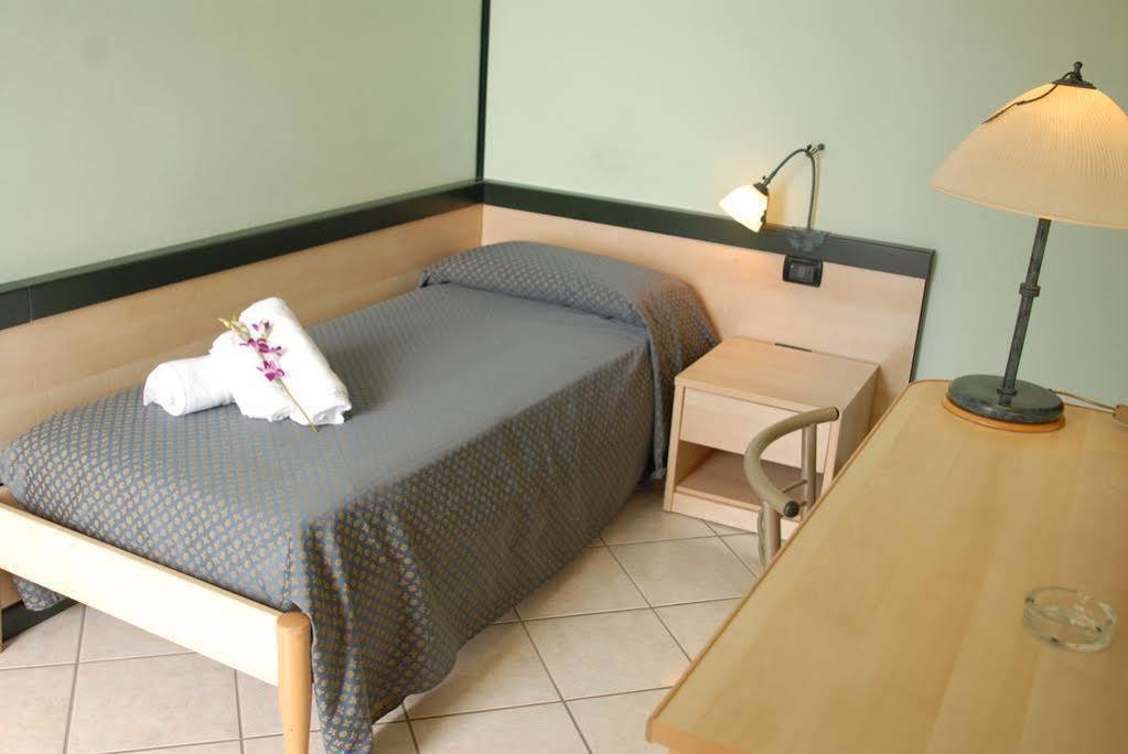 Hotel Gran Delta Rosolina Buitenkant foto